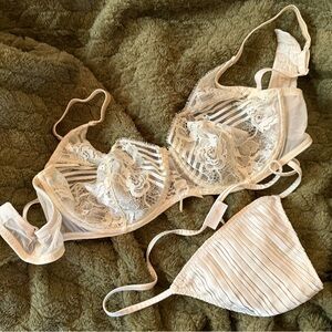 La Perla Cream Lace Bra Set